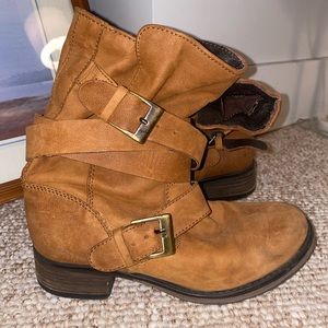 Steve Madden brown booties